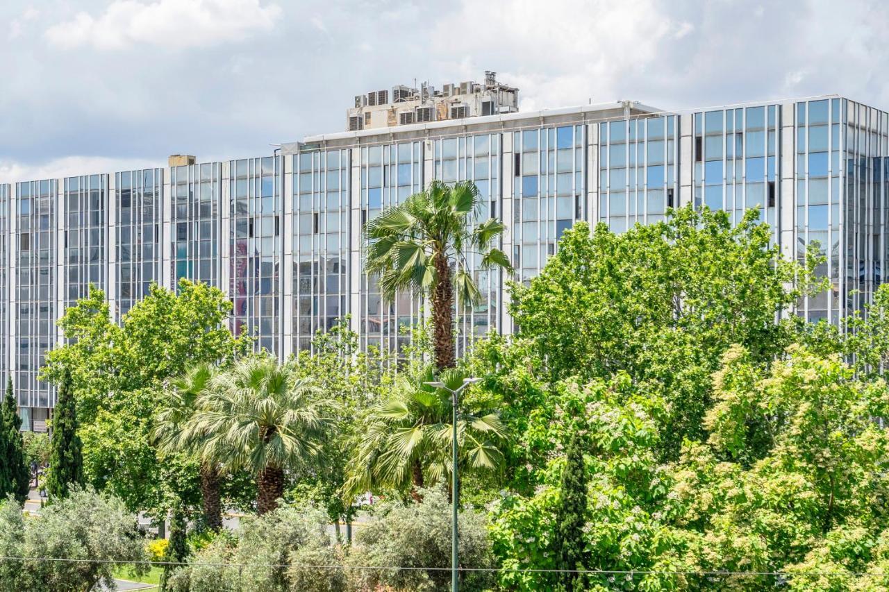 Central 2Br Apartment In The Heart Of Atena Exterior foto